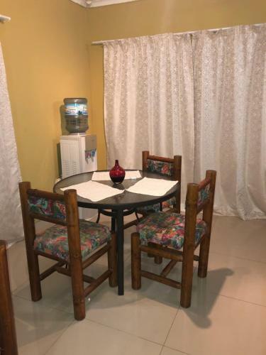 Hostal Tjiueza Guesthouse