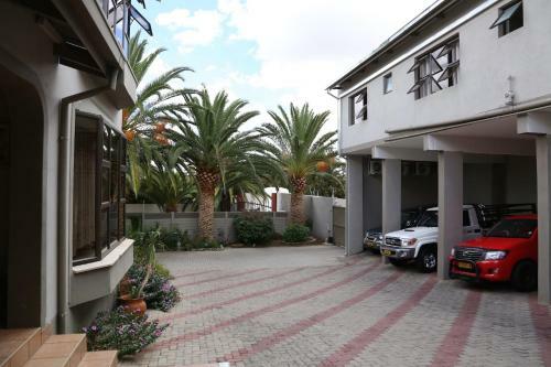 Hostal Pelican Guesthouse