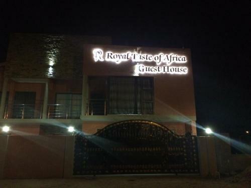Hostal Royal Castle Guest House