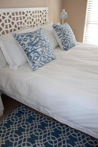 Modern Apartment - Riverlet 12