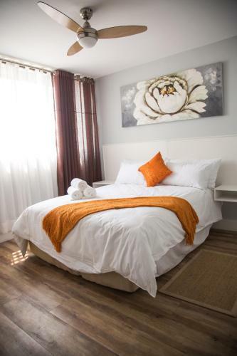 Apartment 64 At 77 On Independence Ave