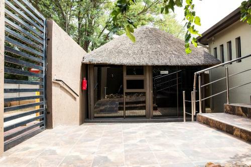 Hostal A-z Boutique Guesthouse