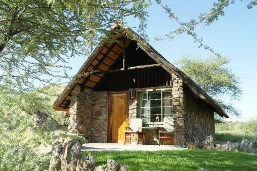 Etusis Lodge