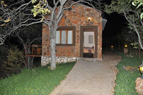 Onduri Lodge