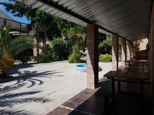 Oshandira Lodge