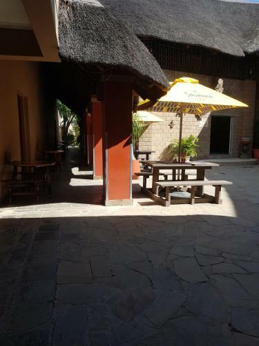 Oshandira Lodge