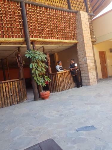 Oshandira Lodge