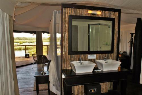 Taranga Safari Lodge