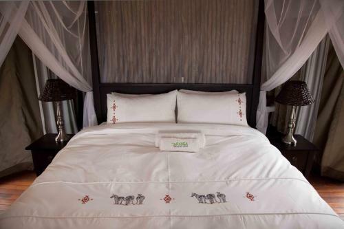Taranga Safari Lodge