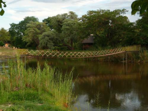Mobola Lodge