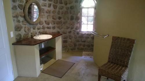 Mobola Lodge