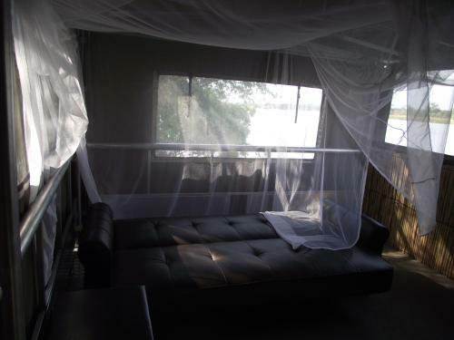 Ndhovu Safari Lodge
