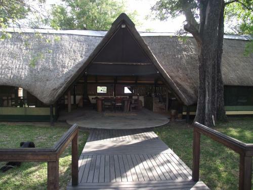 Ndhovu Safari Lodge