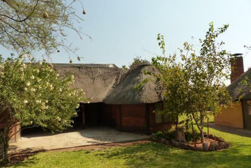 Lodge Farm Robyn Kamanjab
