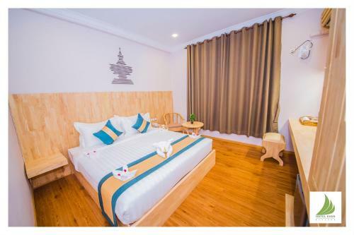Hotel Ever