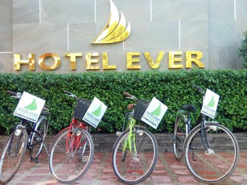 Hotel Ever