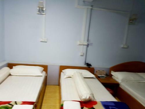 Hostal Eden Guest House