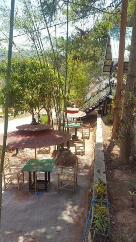 Posada Pine View Inn