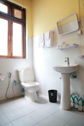Hostal Taw Win Hnin Si Guest House - Burmese Only