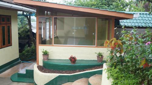 Hostal Taw Win Hnin Si Guest House - Burmese Only