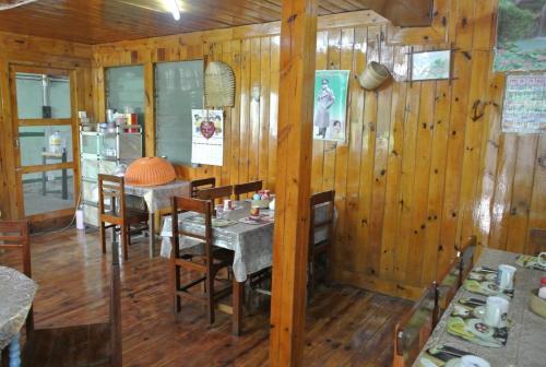 Hostal Golden Lily Guest House
