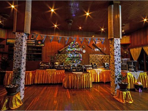 Hill Top Villa Hotel