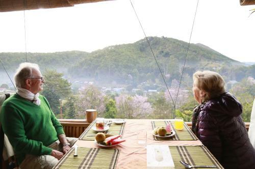 Hill Top Villa Hotel