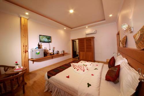 Essence Motel