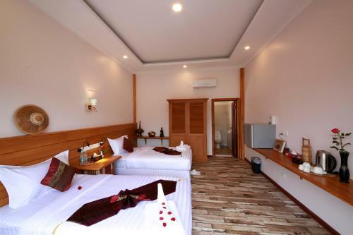 Essence Motel