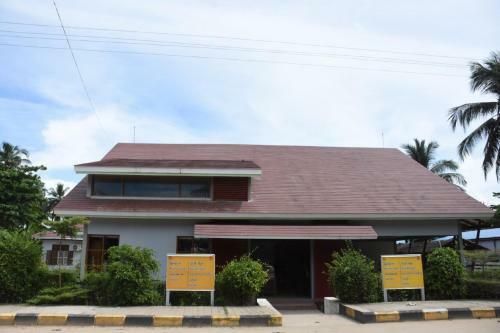 Happy Chaungtha Motel