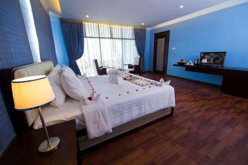 Hotel Azura Beach Resort
