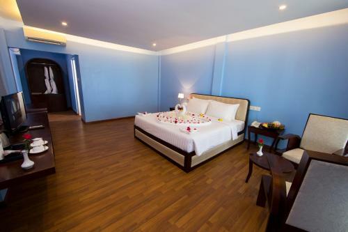 Hotel Azura Beach Resort