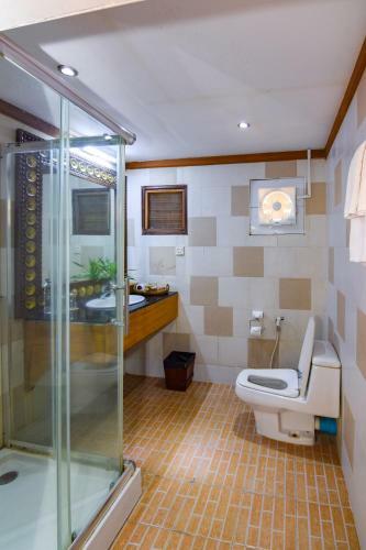 Pathein Hotel