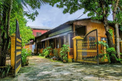 Myanmar Beauty Hotel 2