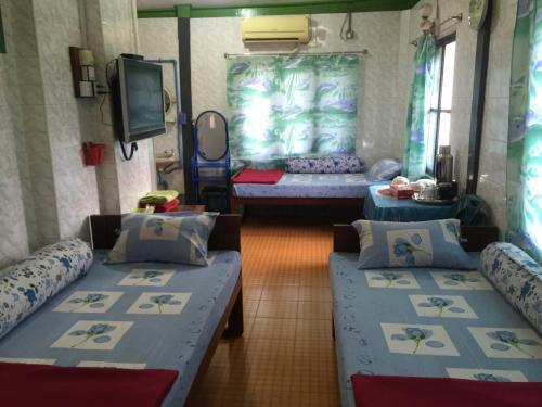 Hostal Blue Cloud Guesthouse - Burmese Only