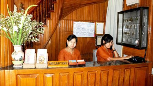 Shwe Thazin Hotel