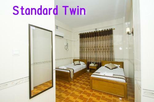 Golden World Hotel