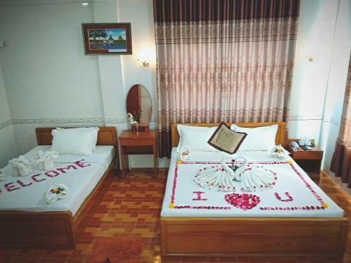 Golden World Hotel