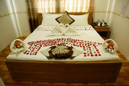 Golden World Hotel