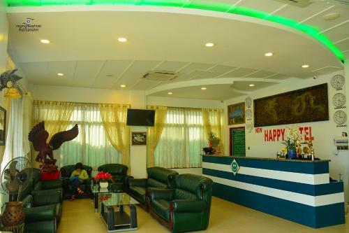 Happy Hotel