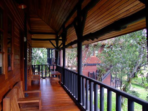 Lodge Putao Trekking House