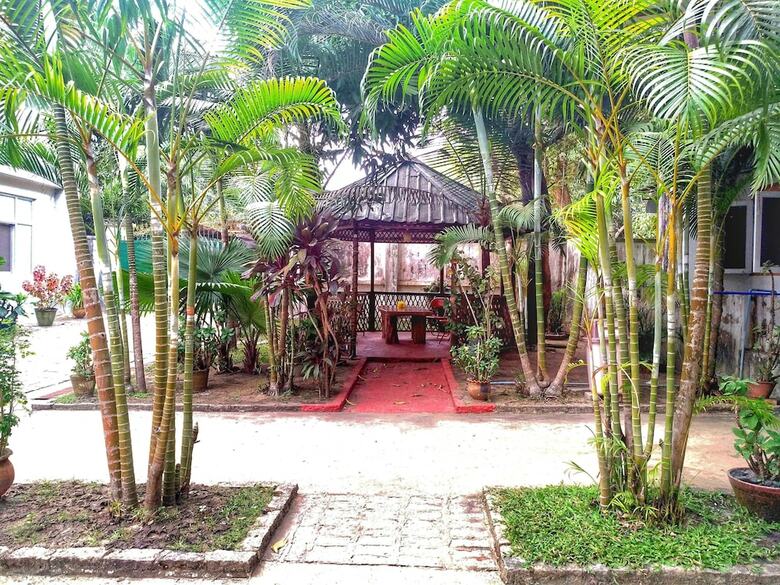Jade Garden Hotel