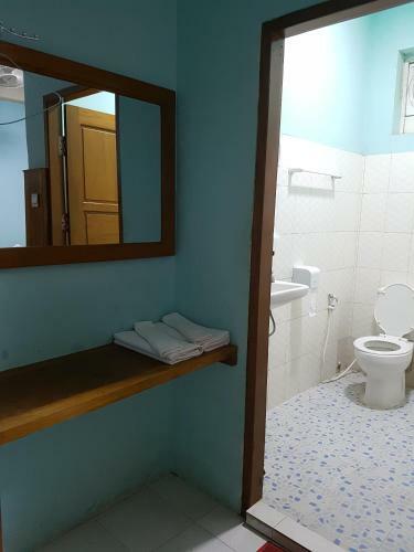 Hostal Gold Star Guest House