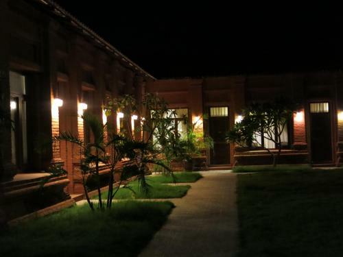 Manisanda Hotel