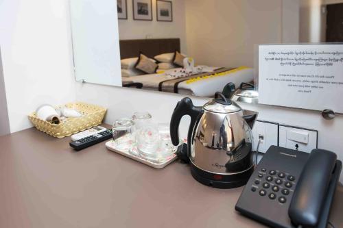High Five Hotel
