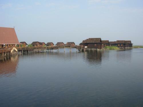 Hotel Golden Island Cottages Nampan