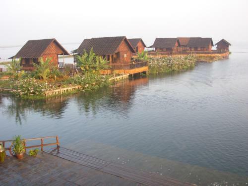 Hotel Golden Island Cottages Nampan