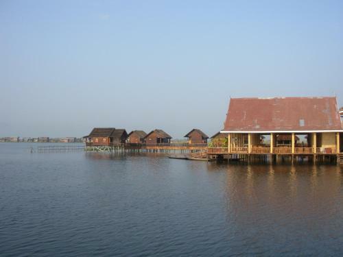Hotel Golden Island Cottages Nampan