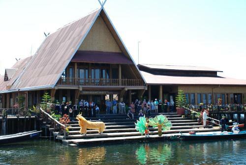 Hotel Golden Island Cottages Nampan