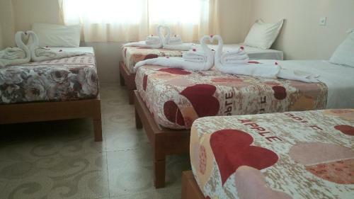 Bed & Breakfast Dormitory @ Golden Crown Motel